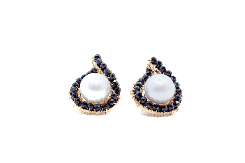 Eggnest of the Pearl Earrings